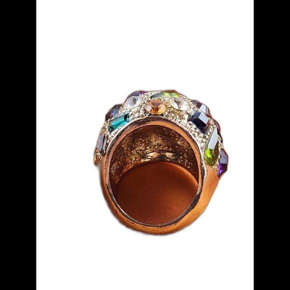 Sparkly Faux Stone Ring Size 7.5 1 inch tall - Picture 4 of 5